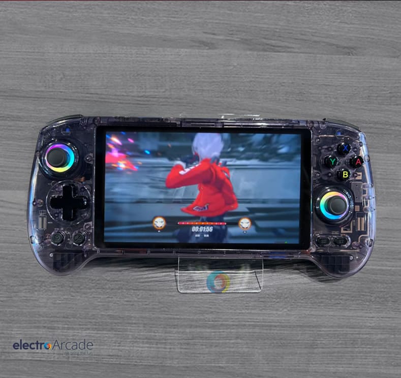 Anbernic RG557 5.48″ AMOLED AAA PS2 Wii handheld – console 4 Handheld gaming device with a 5.48" AMOLED screen, used for playing PS2 and Wii games.